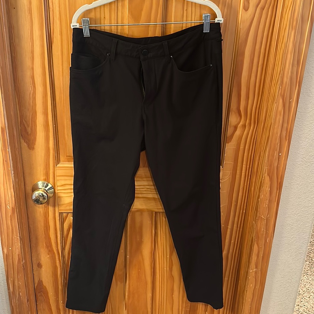 Lulu lemon slim fit abc pants 32” by 32”